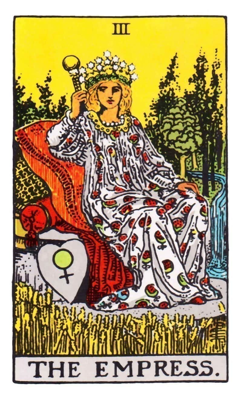 Ý nghĩa lá The Empress xuôi