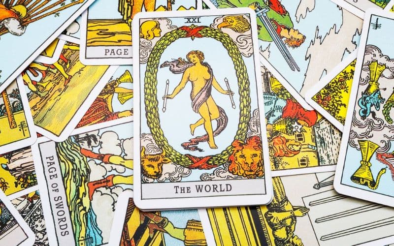 Một số câu hỏi thường gặp về lá bài The World