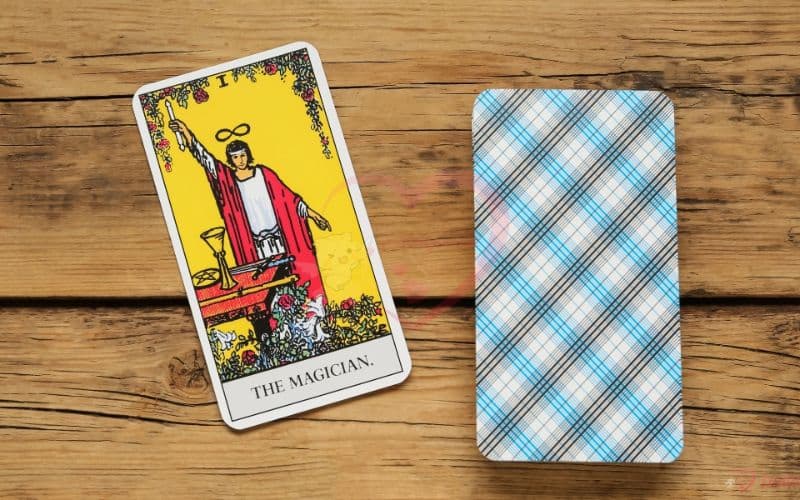 Lá The Magician Tarot là gì